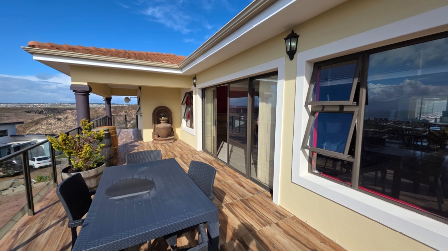 4 Bedroom Property for Sale in Island View Western Cape